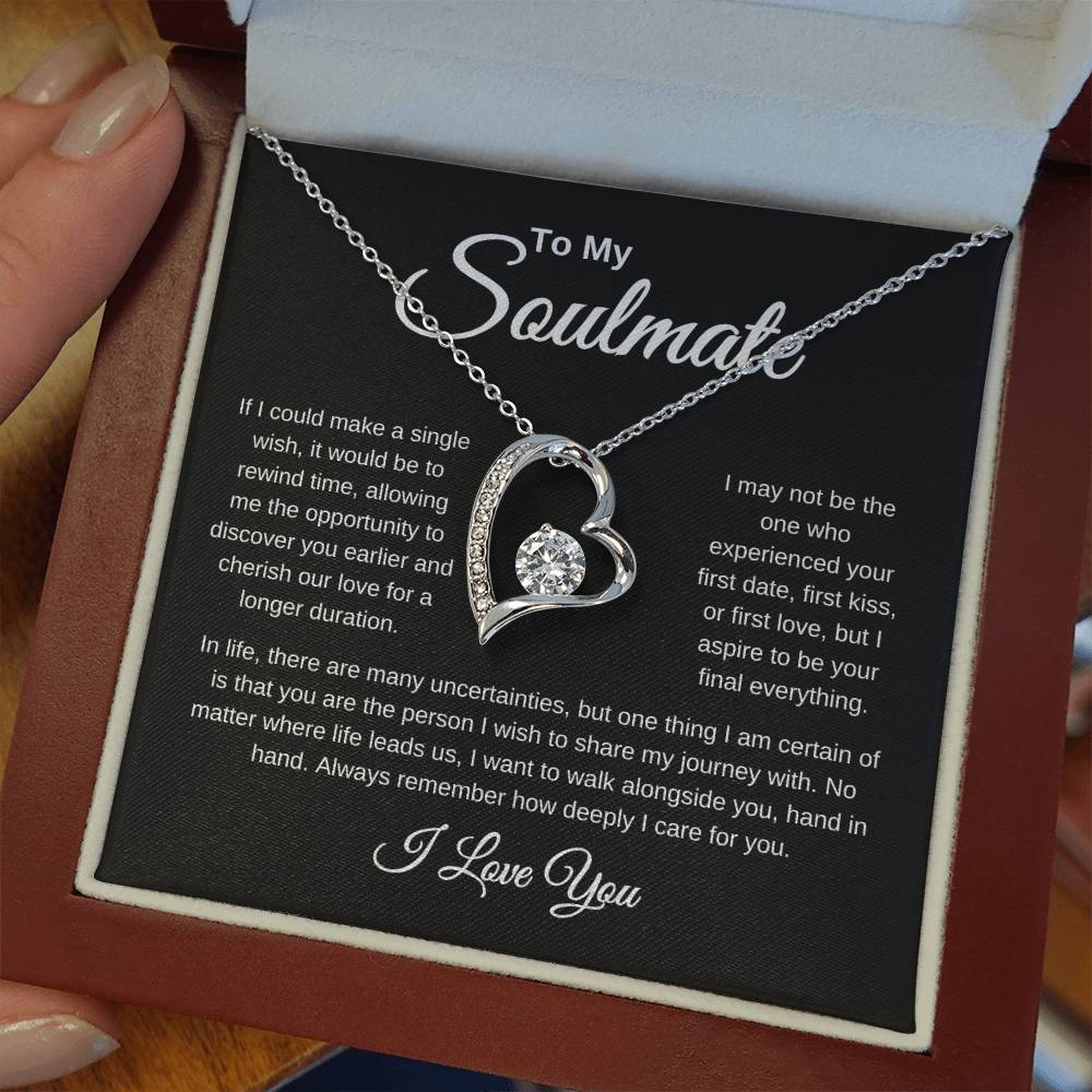 Forever Love Necklace – Celebrate Your Endless Bond